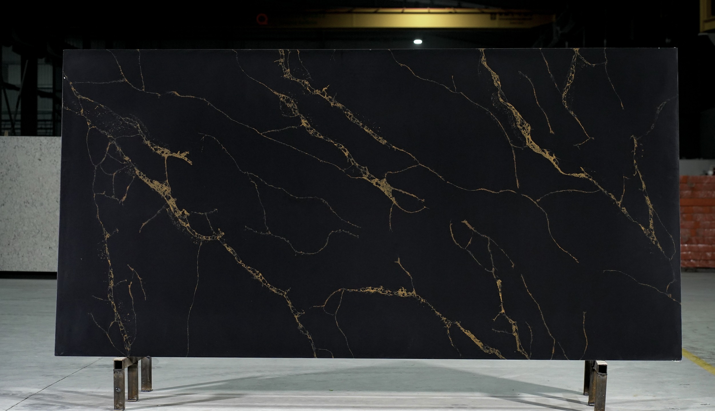 Calacatta Nero Gold